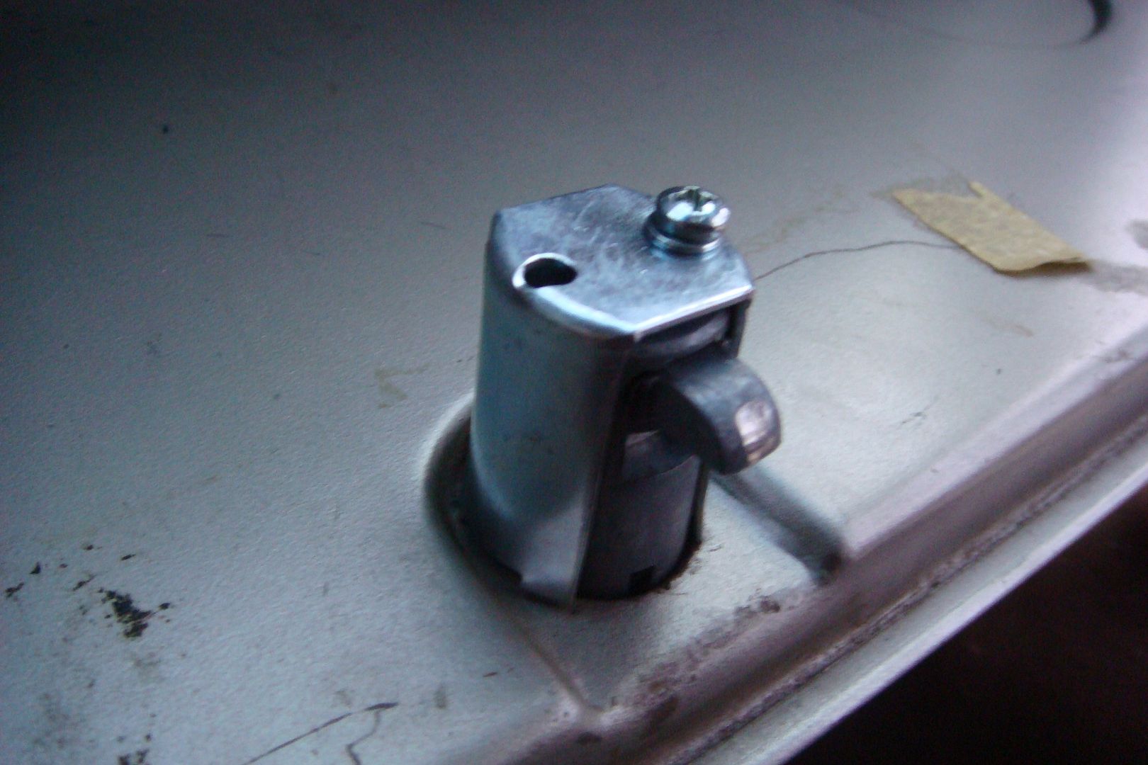 Glove Box Door latch ? The 1947 Present Chevrolet & GMC Truck